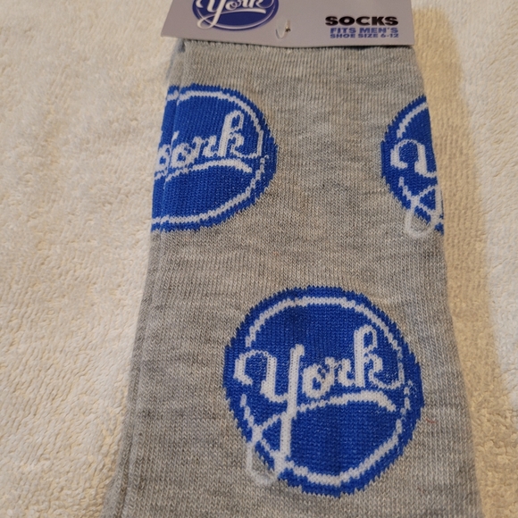 York Peppermint Patty Fashion Novelty Crew Socks Candy Cozy Retro Nostalgic Fun - Picture 6 of 8